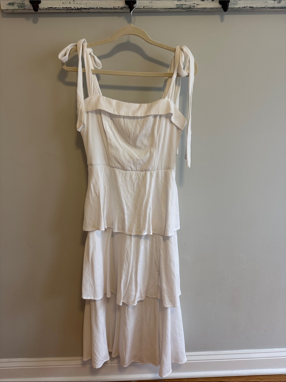 Francesca's Collections White Tie-Shoulder Tiered Maxi Dress